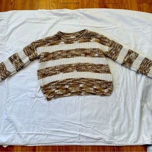 Brown and White Sweater | Size Small in Teens/ Women’s|